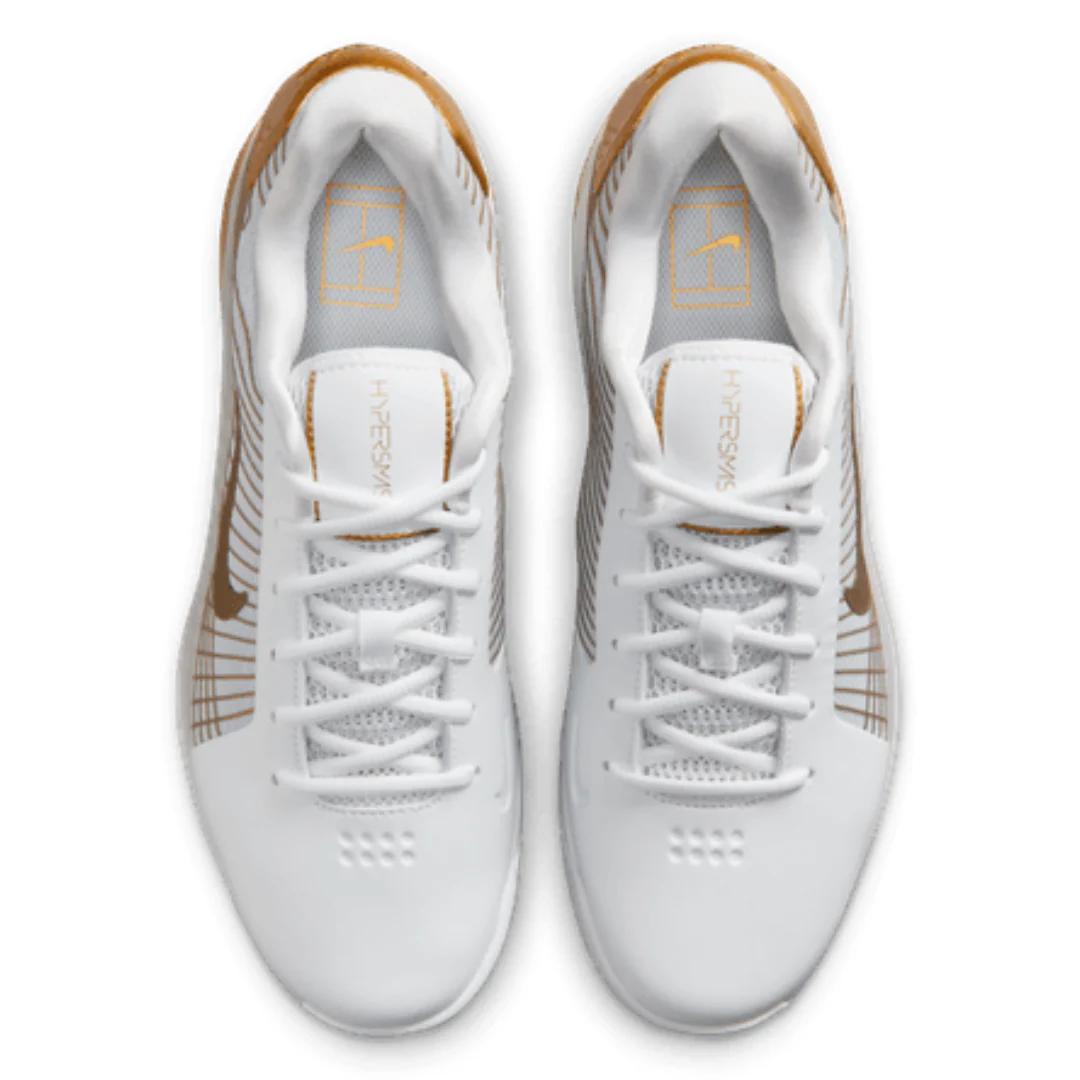 Nike Vapor 12 Hypersmash Mens Hard Court Tennis Shoes - White/Metallic Gold Pure Platinum - Image 9